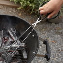 Pinça para Carvão de Churrasco – Cabo Longo Resistente ao Calor para Churrasqueira